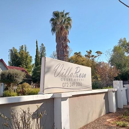 Villa De La Rosa Klerksdorp Buitenkant foto
