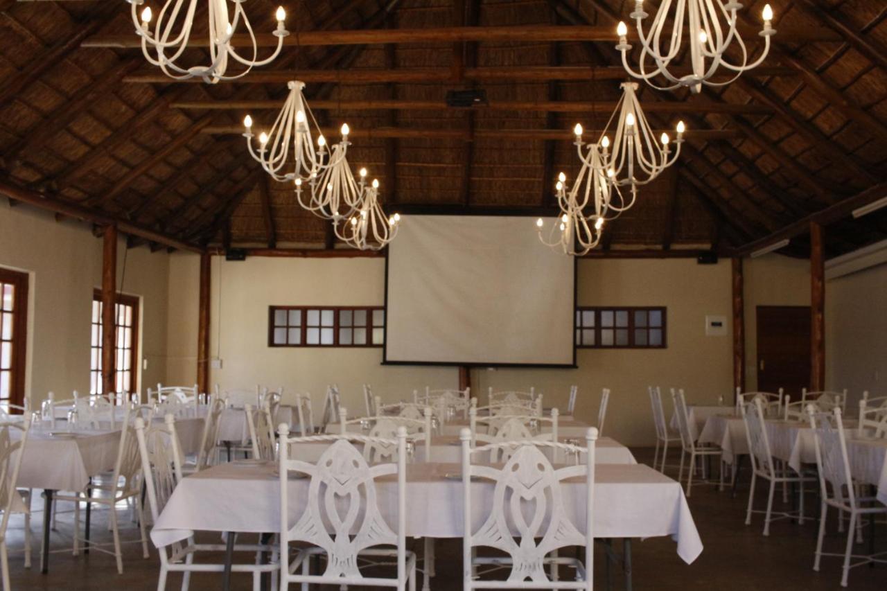 Villa De La Rosa Klerksdorp Buitenkant foto